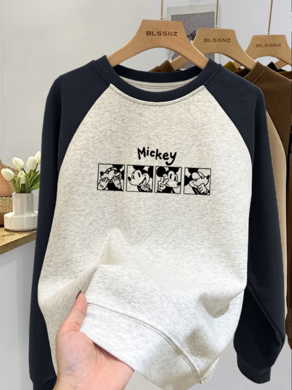 2025 New Arrival Color-Block Crew Neck Sweatshirt Female Loose Casual Fashion All-Matching Top without Hood Fleece-lined Thickened Autumn and Winter
