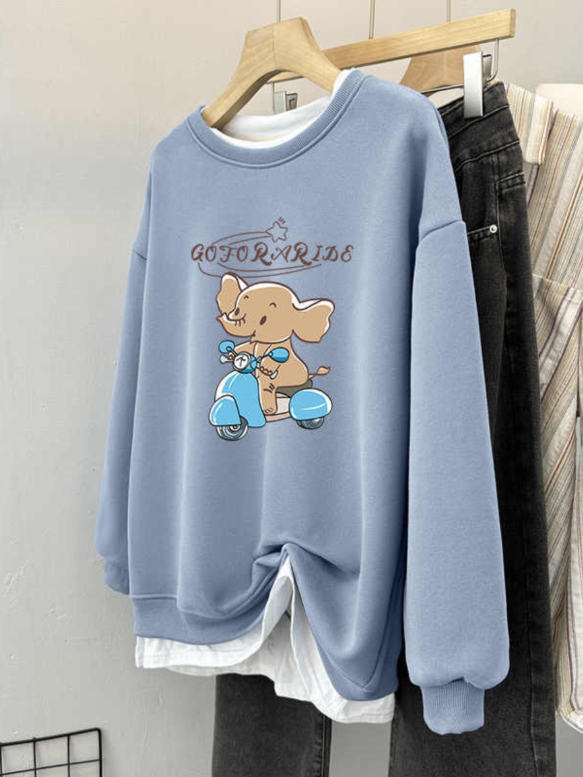 False Two-Piece Sweaters Female 2025 New Arrival Best Selling Plus Size Loose Oversize Slim Looking Belly Covering Plus Size Ladies Coat Top