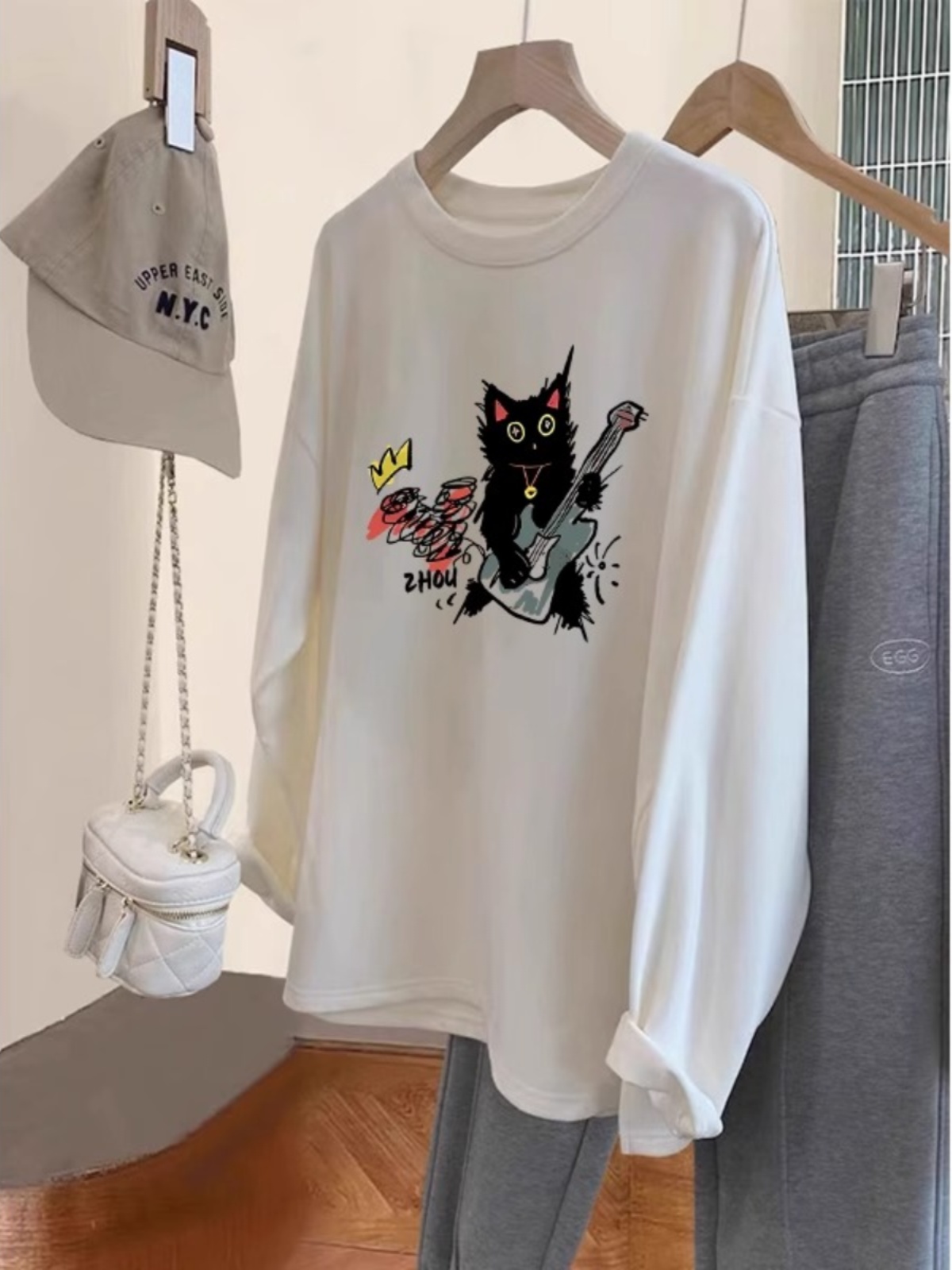 White Bottoming Shirt for Women 2025 New Arrival Fall and Winter Inner Wear Can Be Outwear Fancy Long Sleeves Loose Plus Size Oversized Girls' Top