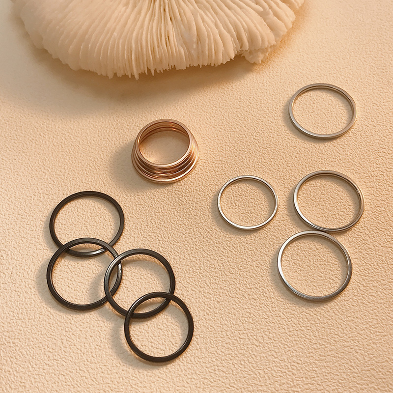 Accessible Luxury Four-Piece Set Personalized Rose Gold Titanium Ring