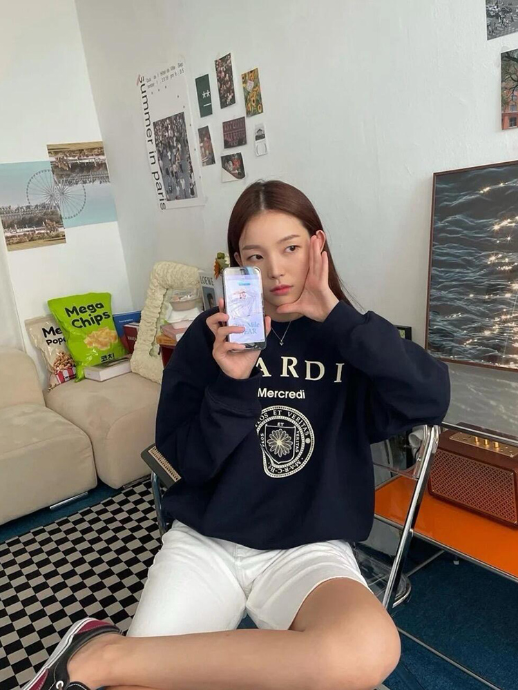 American Retro Stylish Niche Style Lazy Style Sweatshirt Women's 2025 New Arrival Loose Fleece-lined Padded Pullover