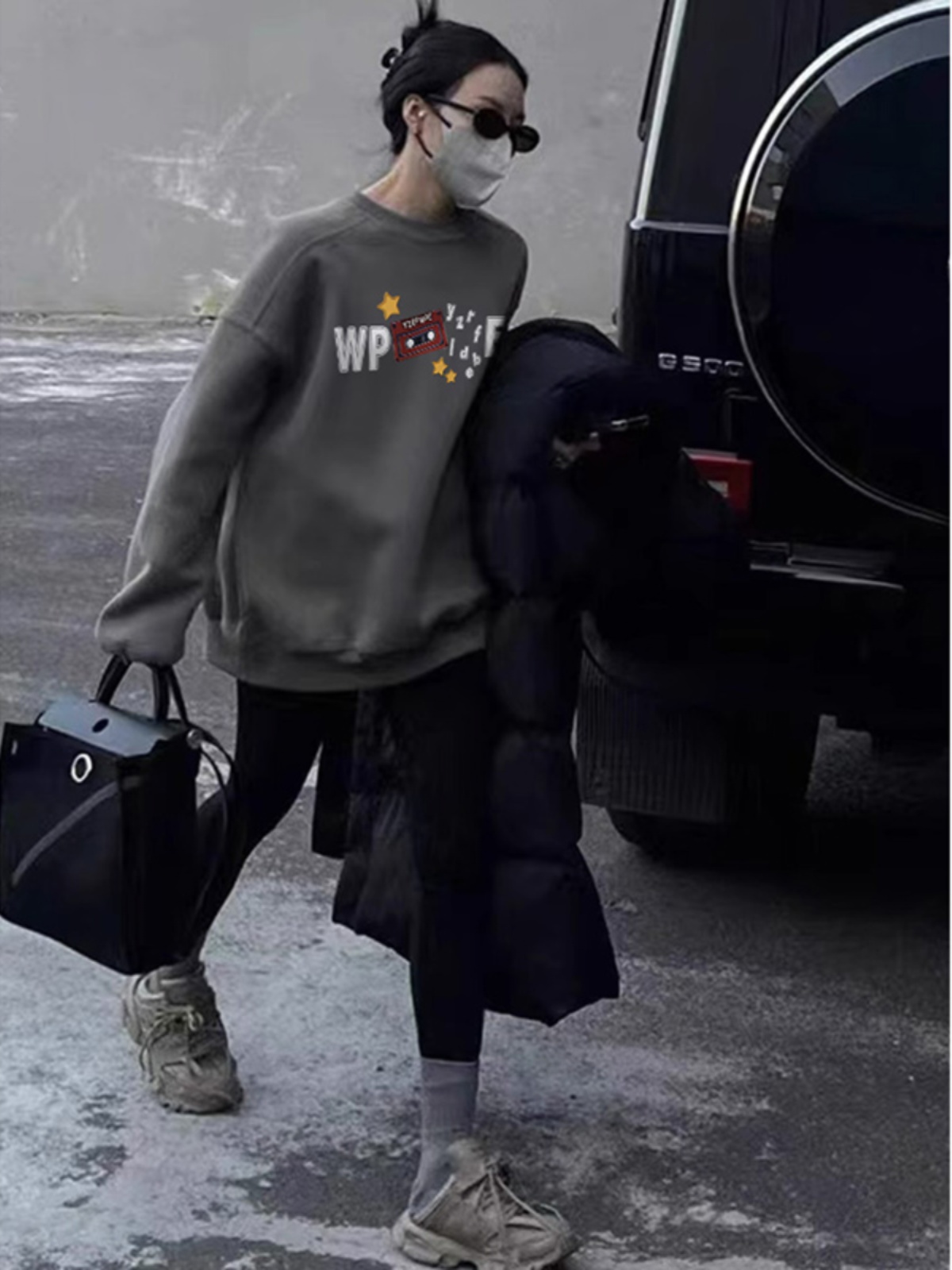 Korean Style Casual Letters Floral Print Long Sleeve Pullover Female 2025 New Arrival Best Selling Idle Style Loose Casual Crew Neck Top