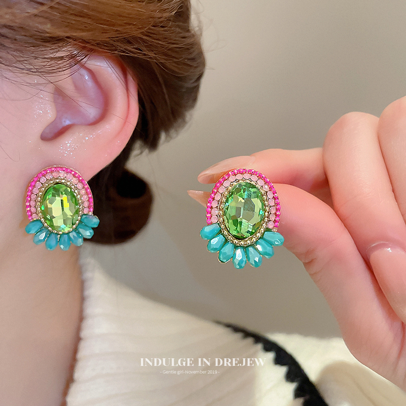 Vintage Court Style Green round Studs Accessible Luxury Fancy Elegant Generous Earrings 2025 New Arrival Delicate Earrings
