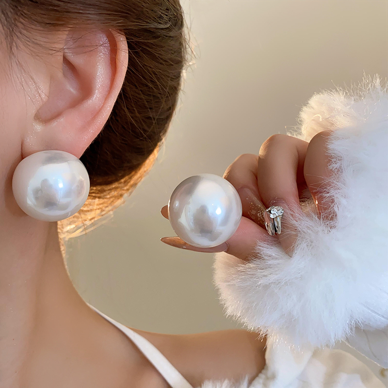 Accessible Luxury Stud Earrings Best Selling Fancy Exaggerated Women's Big Pearl