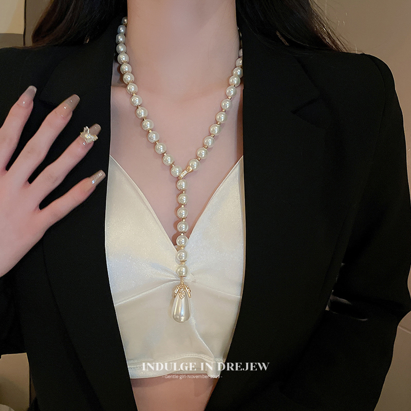 Pearl Long Necklace for Women 2025 New Arrival Best Selling Sweater Chain Light Luxury Minority Fancy Summer Clavicle Chain Neck Chain