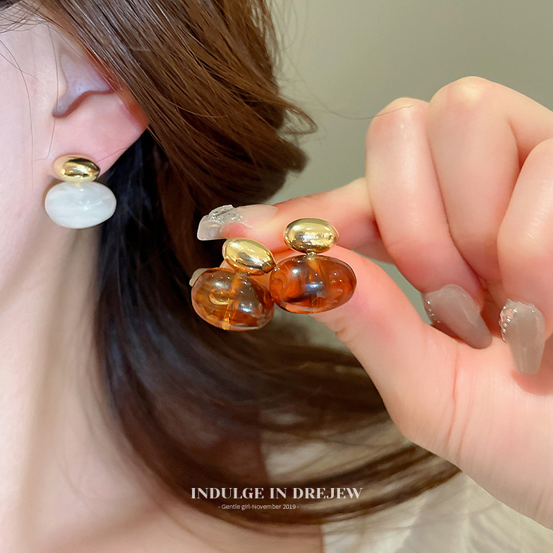Maillard Retro Blooming Bean-Shaped Stud Earrings Accessible Luxury Fancy Elegant Earrings 2025 New Arrival Best Selling Hong Kong Style Earrings