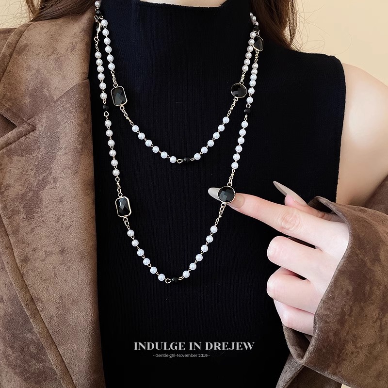 Women's Foldable Pearl Necklace New Long Sweater Chain Accessible Luxury Fancy Summer Graceful and Fashionable Ornament