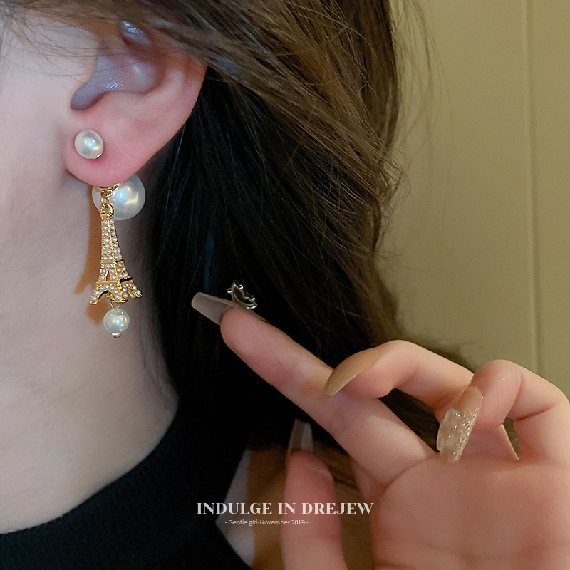Pearl Earrings Niche Design Unique Earrings 2025 New Arrival Best Selling Fancy Temperament Entry Lux Earrings for Women