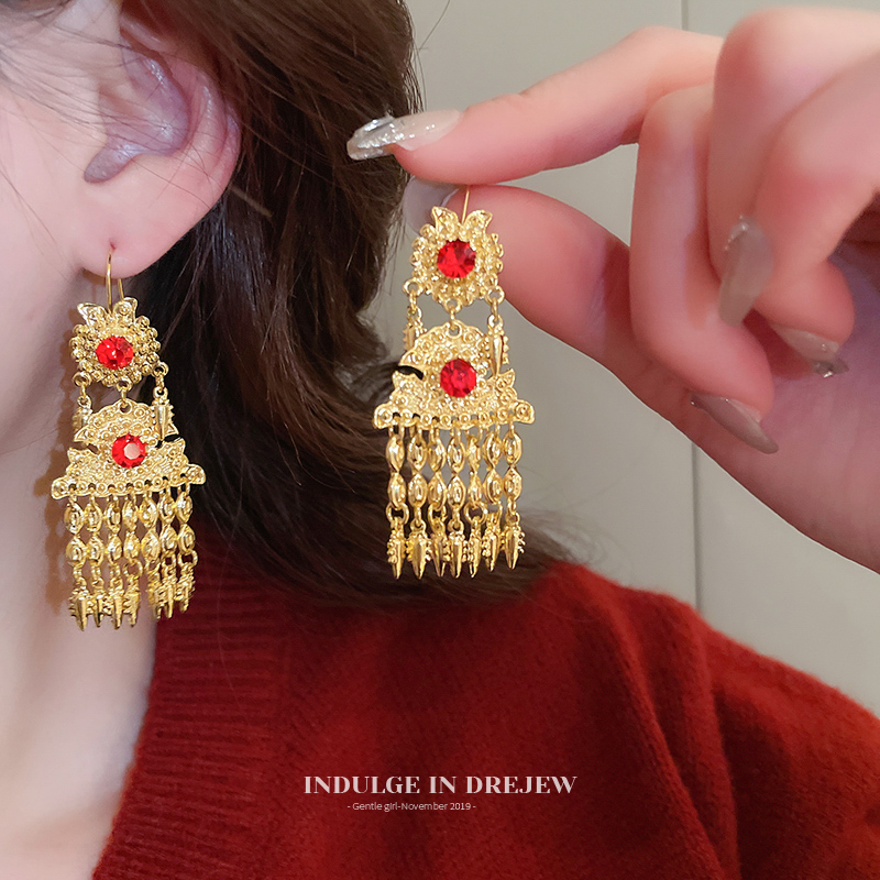 Retro Ethnic Style Tassel Earrings for Women Accessible Luxury Fancy Elegant Ear Studs 2025 New Arrival Best Selling Exaggerated Earrings