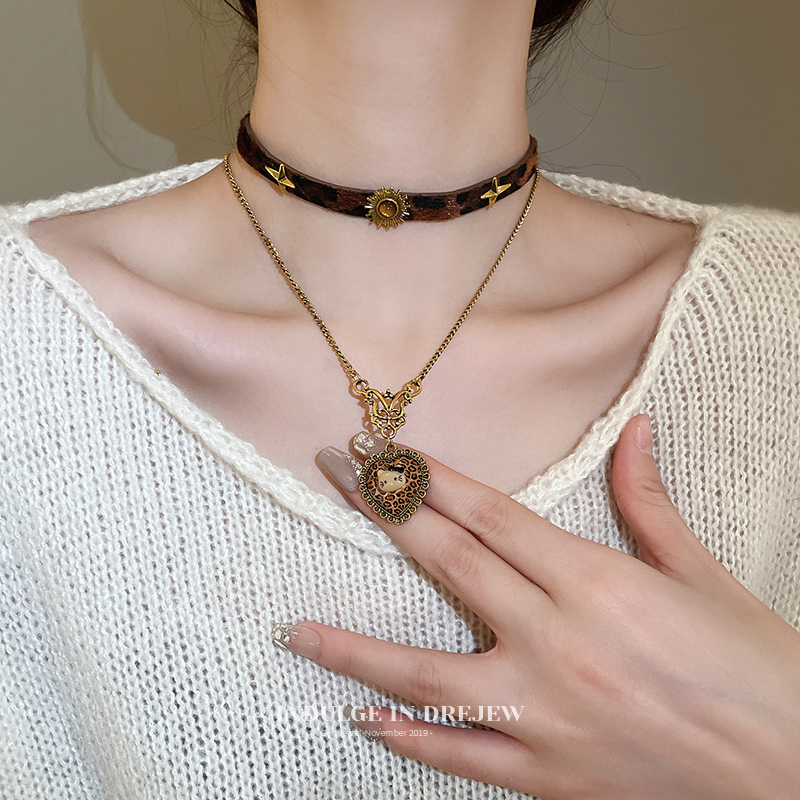 (Two-piece Set) Love Leopard Print Kitten Pendant Necklace Niche Design Collar Choker Retro Neck Chain Women