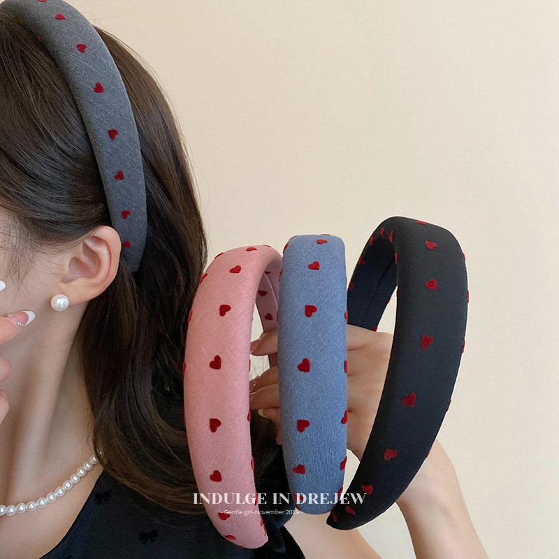 Minimalist Heart Stripes Headband Sweet Everyday Joker Headband Female 2025 New Arrival High Skull Top Hairpin Cute Hair Accessories