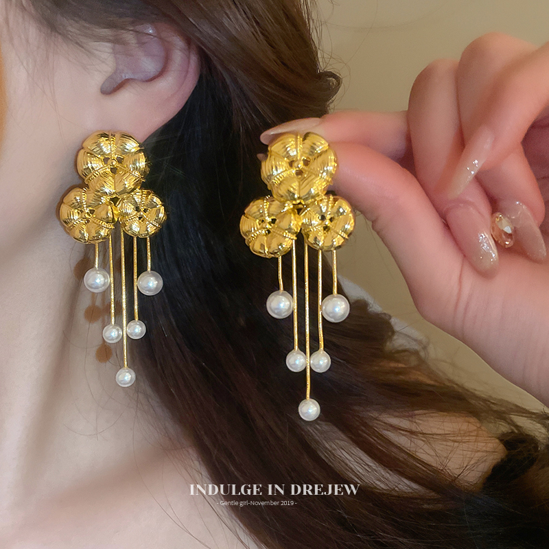 Gold Retro Beautiful Flowers Pearl Tassel Earrings Accessible Luxury Fancy Elegant Elegant Stud Earring Square and round Face Earrings