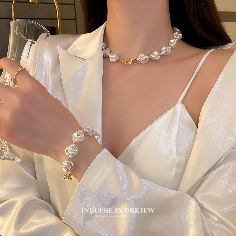 Asymmetrical T-Shaped Buckle Pearl Bracelet Necklace 2025 New Arrival Tide Accessible Luxury Fancy Special-Interest Design Ornament