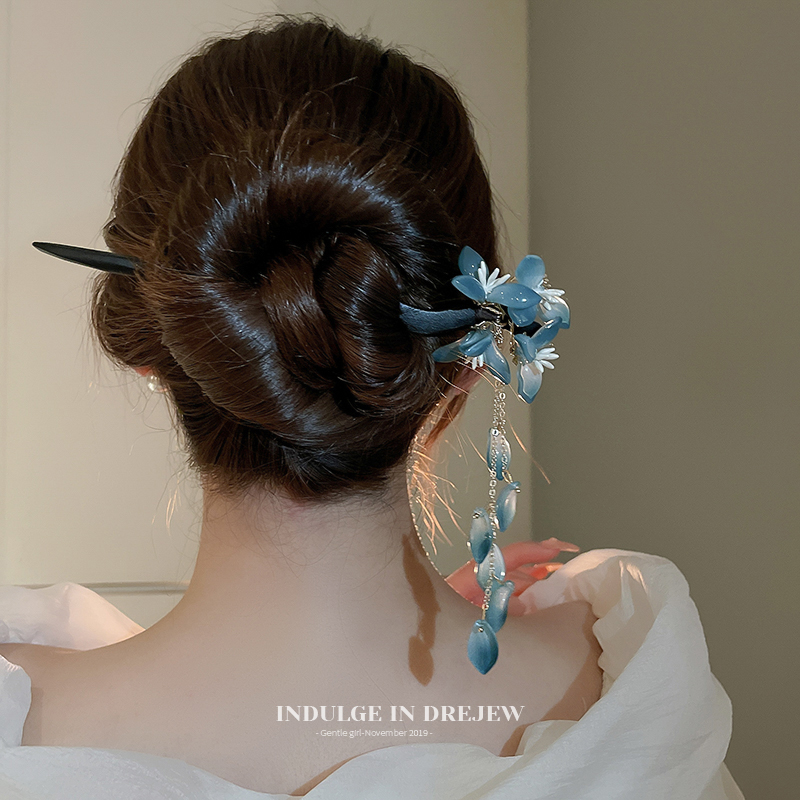 New Chinese Flower Tassel Hairpin Chinese Ancient Style Female Fancy Updo Pin Blue Step Shake Hair Clip Horse-Face Skirt Accessories