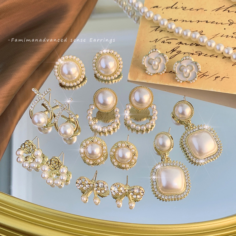 Classy Accessible Luxury Pearl Earrings Female Online Influencer Elegance Retro Earrings 2023 New Arrival Tide Niche Style Design Earrings