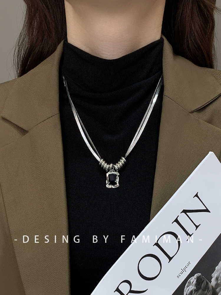 Fall and Winter Necklace Sweater Chain Female Light Luxury Minority Fancy Double Layer Twin 2023 New Arrival Best Selling Titanium Steel Ornament