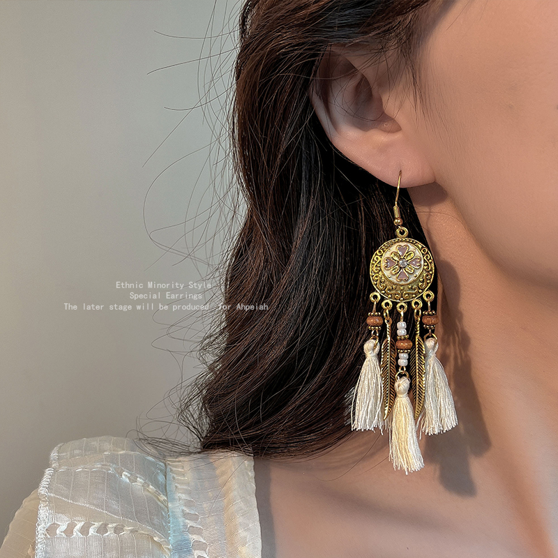 Bohemia Tassel Earrings for Women Fancy Ethnic Style French Style Retro Stud Earrings Special-Interest Design Graceful Earrings