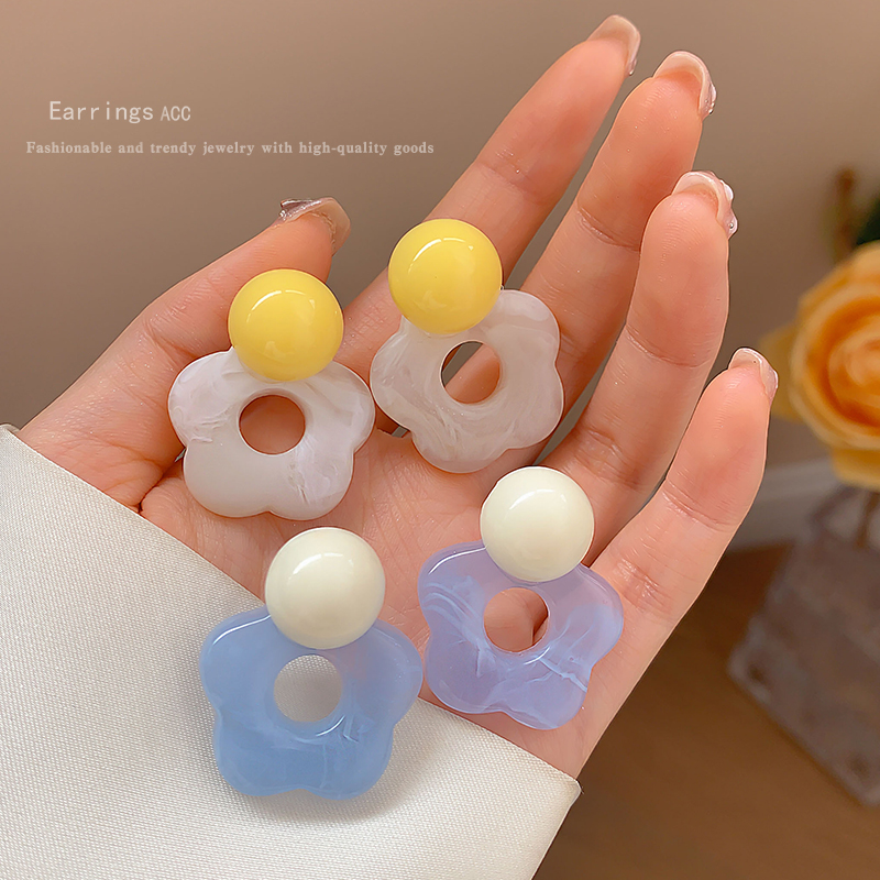 Super Fairy Color Flower Stud Earrings for Women 2024 New Arrival Fancy Special-Interest Design Hot-Selling Earrings Sweet and Cute Earrings