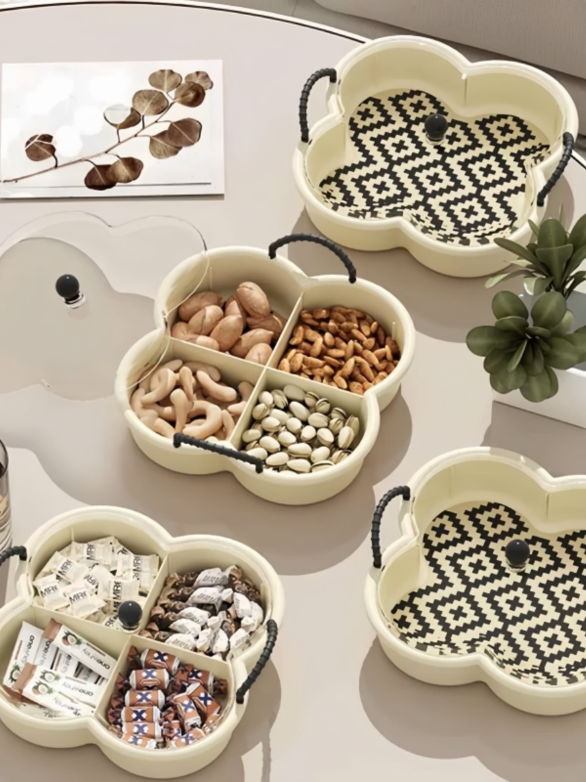 Four Grid Dried Fruit Tray Nuts Melon Seeds Plate For Home Living Room Coffee Table 2024 New Arrival Fruit Candy Box Snacks with Lid
