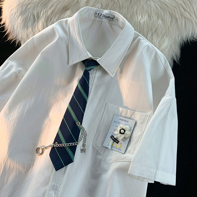 Trendy Escape from the Earth Tie Loose Preppy Style Short Sleeve