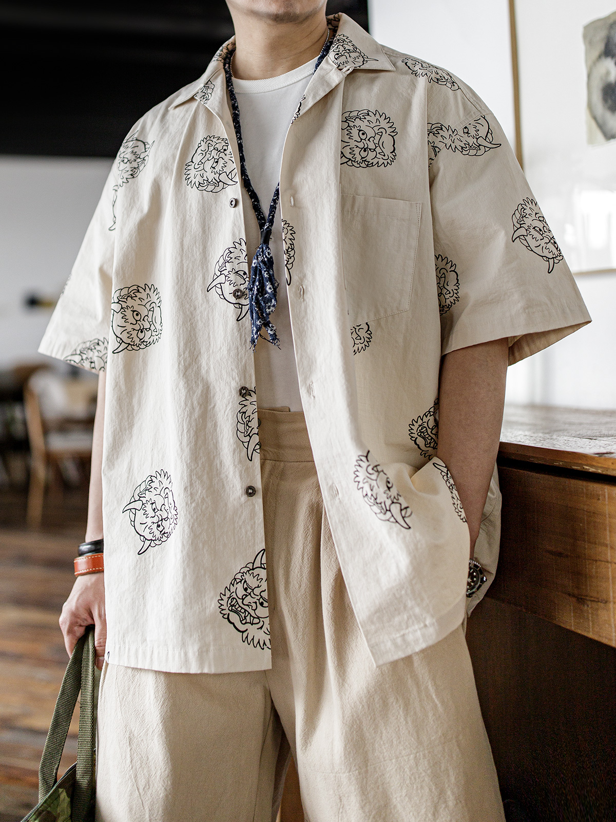 Madden Retro Print Linen off-White Short Sleeve Parka