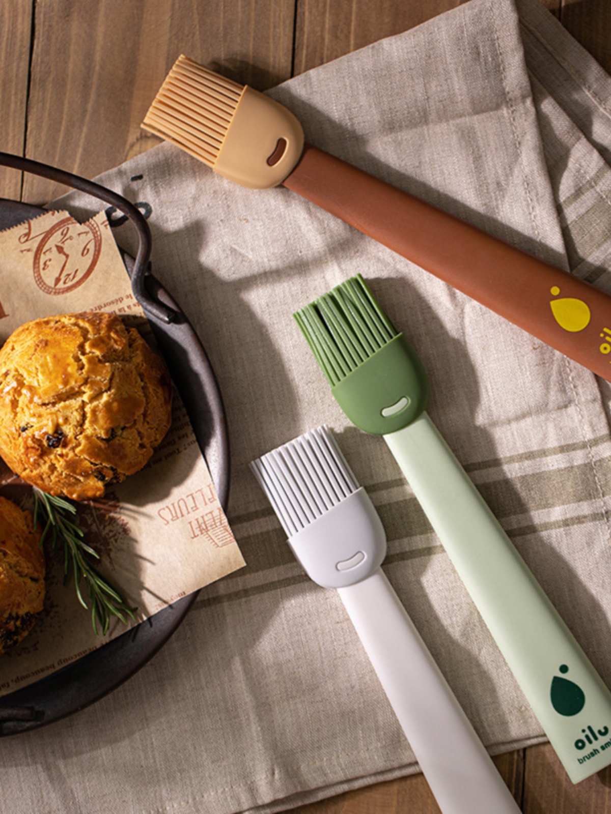 Food Grade Silicone Brush Oil Brush Kitchen Pancake Oil Brush For Home High Temperature Resistant Lint-Free Baking and Barbecue Oil Brush