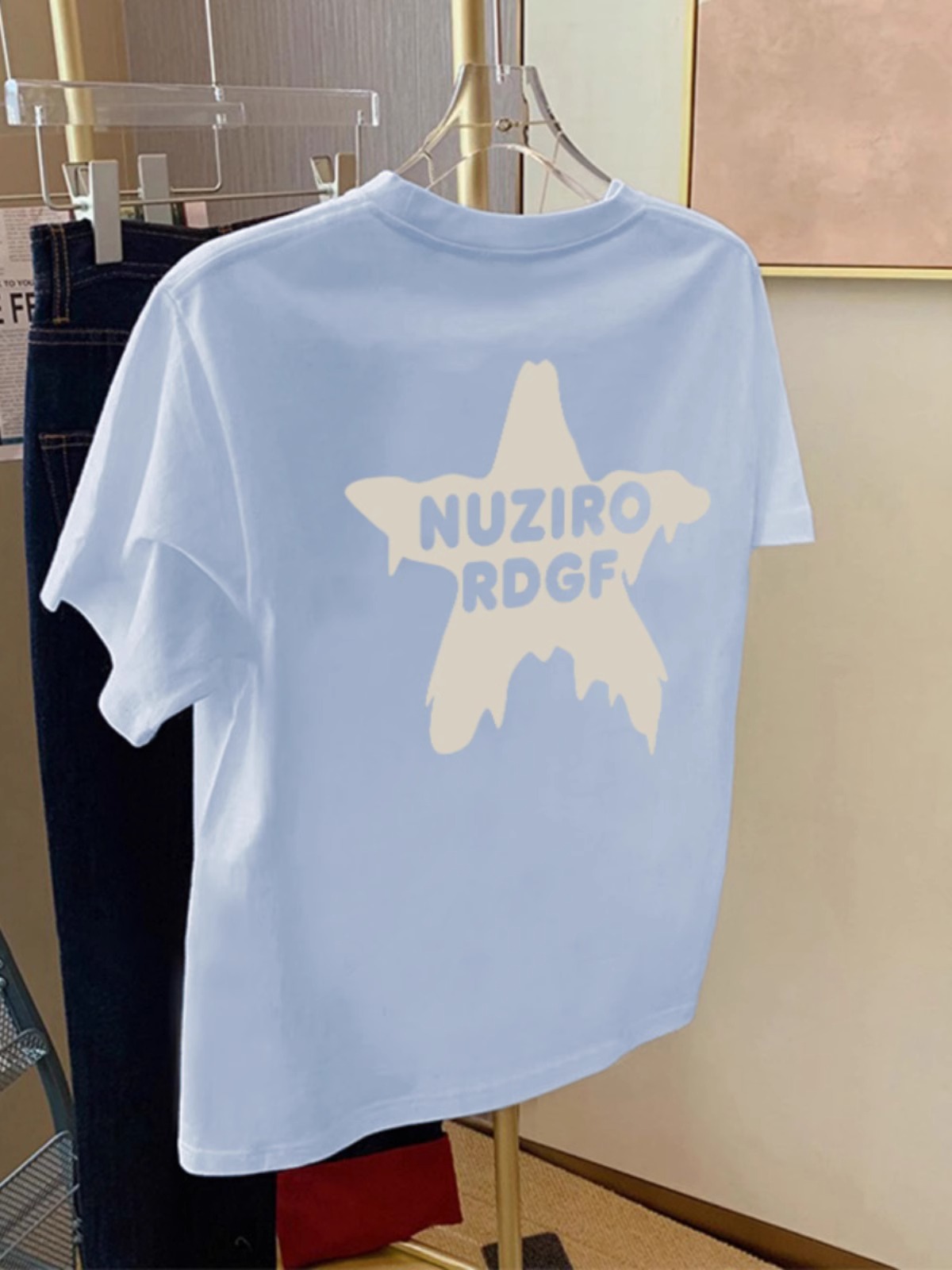 Milk Blue Short-Sleeved Loose Version T-Shirt Women's 2025 New Arrival Summer Dopamine Stylish Unique Chic Tops