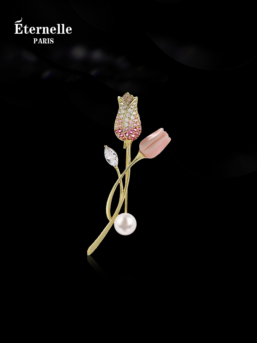 Eternelle France Niche Design Brooch