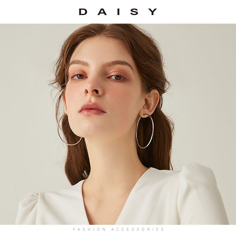 Women's Korean-Style Sterling Silver Elegant Toroidal Ear Ring