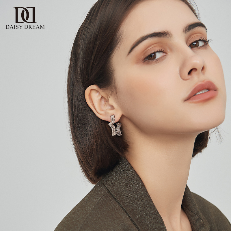 Instagram Five-Pointed Star Women's Fashion Metal Irregular Earrings