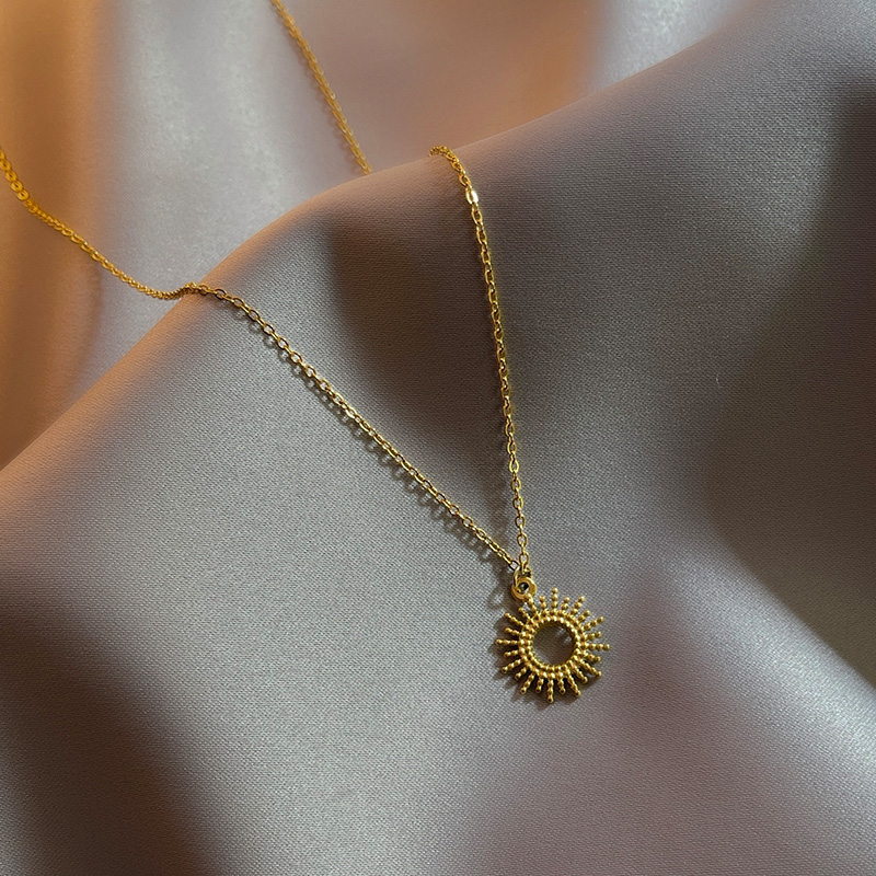 Sunshine Girl SUNFLOWER Necklace Female Summer Student Mori Style Korean Style Clavicle Chain Titanium Steel Ornament 2021 New Arrival Tide