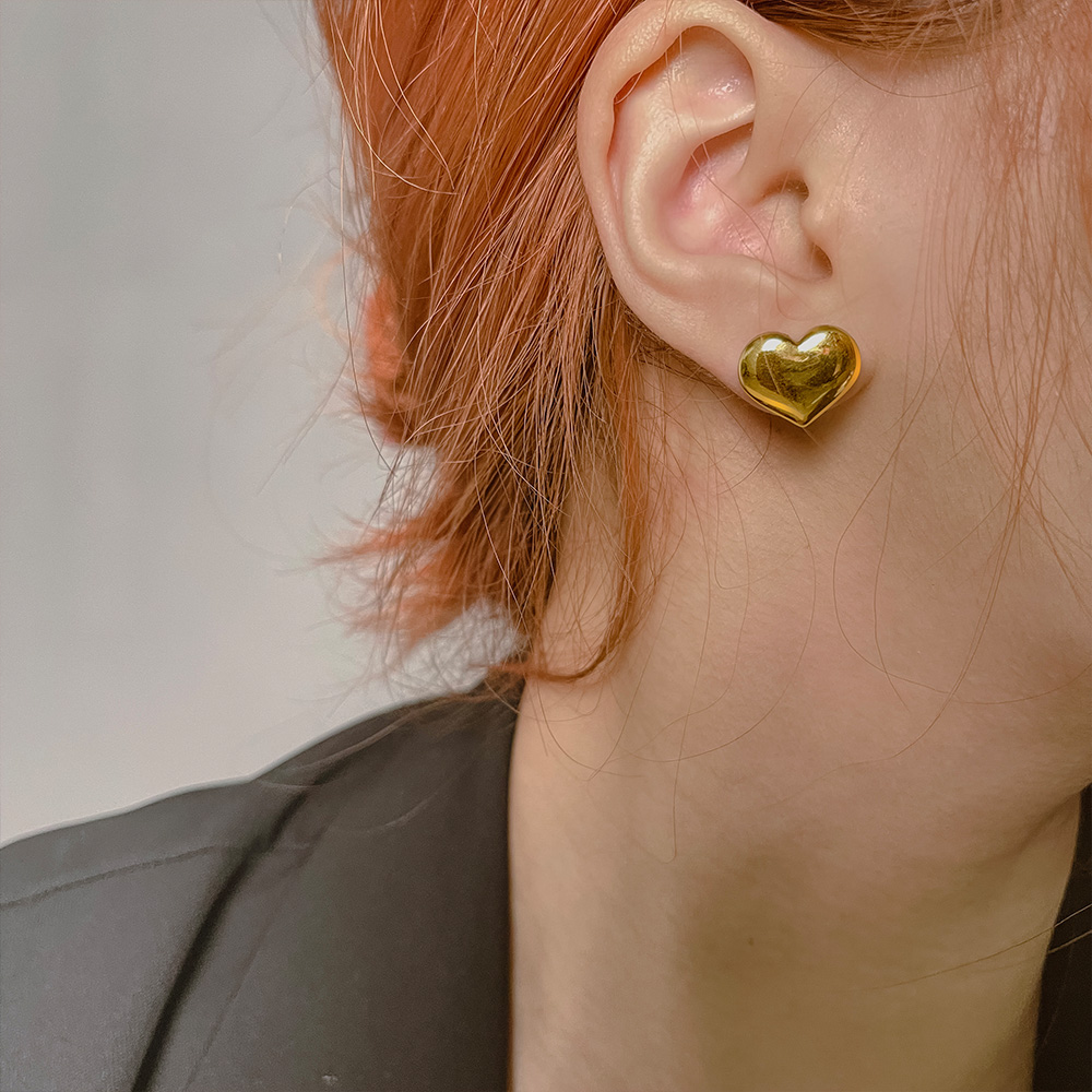 Love Heart Stud Earrings Women's Stylish Easiest for Match Titanium Steel Ornament Online Influencer Refined Simple Jewelry Ornament Non-Allergic Non-Fading Earrings