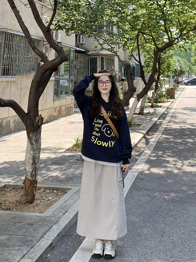 Fancy American Retro Small Loose Hooded Sweatshirt Female Spring and Autumn Fleece Thickened Niche Style Design Blouse
