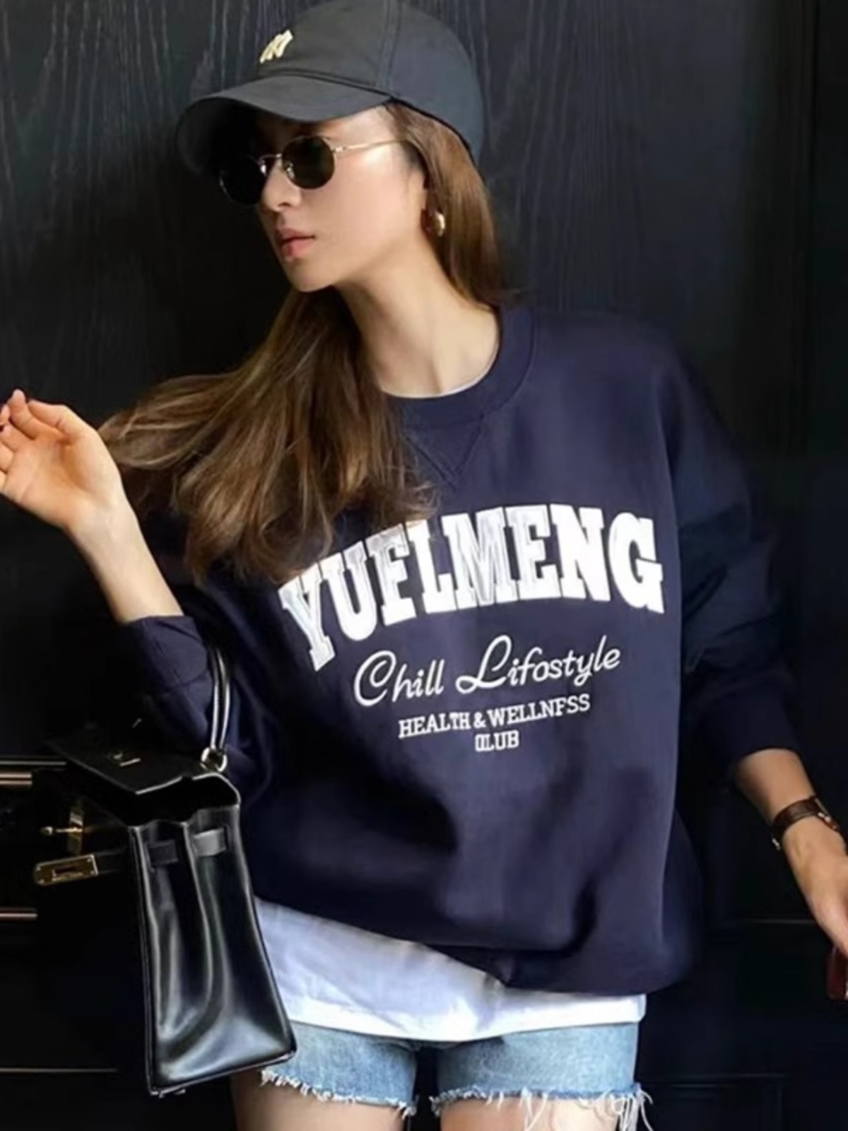 Niche Design Fashion Letters Printed Crew Neck Sweatshirt Female 2025 Fall This Year Popular Loose Lazy Top