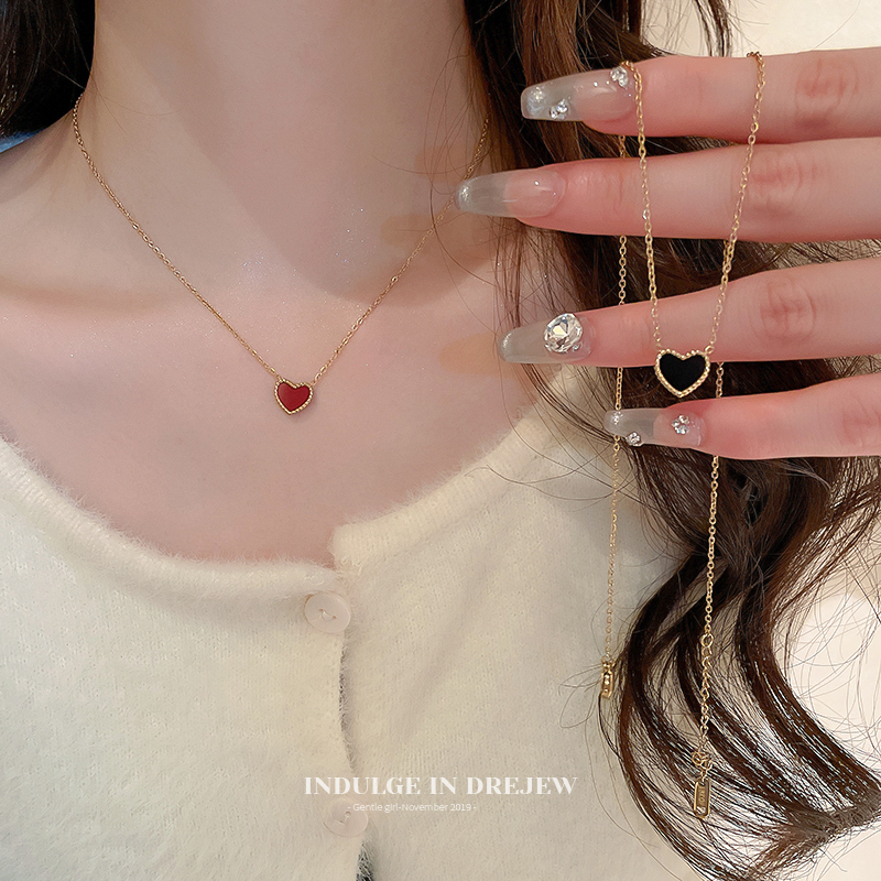 Red Heart Necklace for Women Light Luxury Minority Fancy Clavicle Chain 2025 New Arrival Best Selling Summer Sweater Chain Accessories