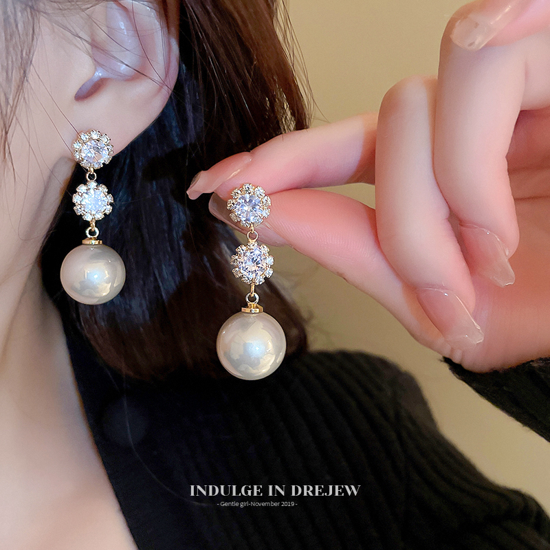 Rhinestone Snowflake Pearl Earrings for Women 2025 New Arrival Tide High-Key Eardrop Summer Season Accessible Luxury Fancy New Year Earrings