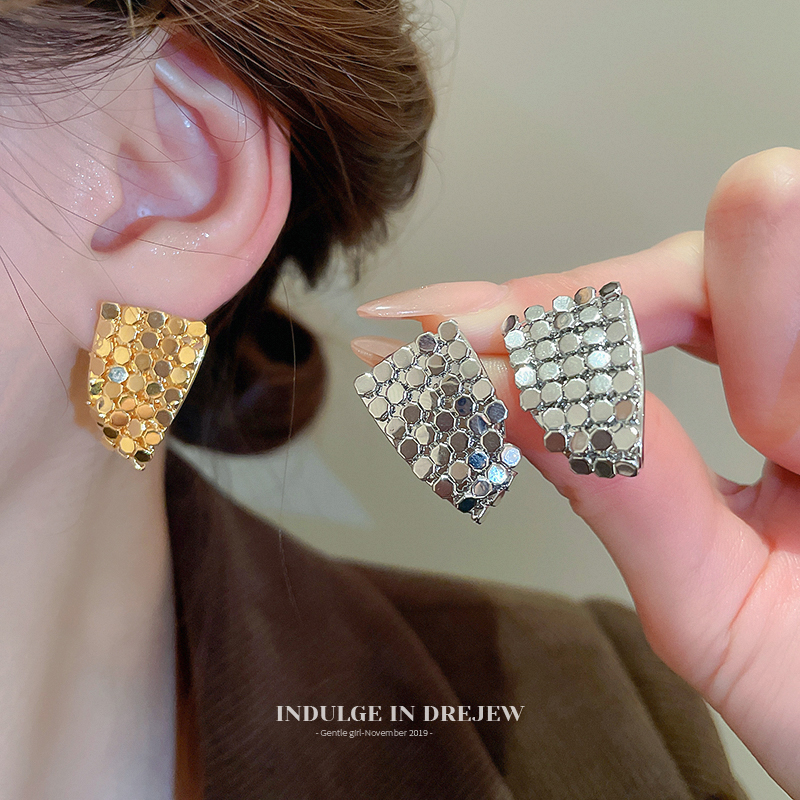Asymmetrical Geometric Hook Stud Earrings Accessible Luxury Fancy Elegant Earrings 2025 New Arrival Trendy Unique Earrings for Women