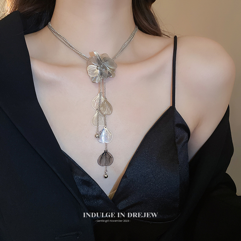 Fashion Retro Metallic Petal Fringe Multi-Layer Necklace Fancy Light Luxury Minority Clavicle Chain Sweater Chain Accessories