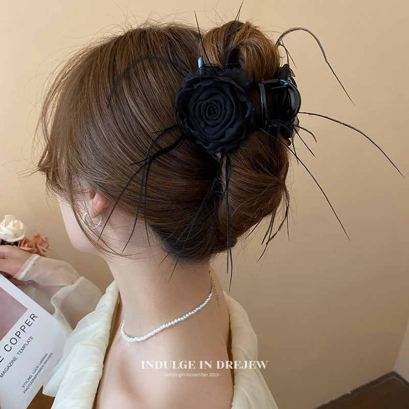 Flower Feather Grip Female 2025 New Arrival Fancy Clip Barrettes Back Head Shark Clip Large Size Summer Hair Accessories