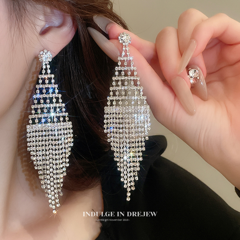 Rhinestone Triangle Tassel Earrings Square and round Face Makes Face Look Smaller Accessible Luxury Fancy Ear Studs Dignified Generous Style New Earrings Women