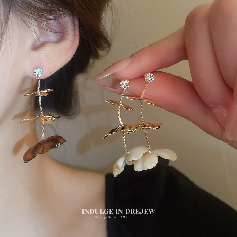 Retro Exaggerated Diamond Petals Long Tassel Earrings Female Accessible Luxury Fancy Elegant Generous Earrings New Earrings