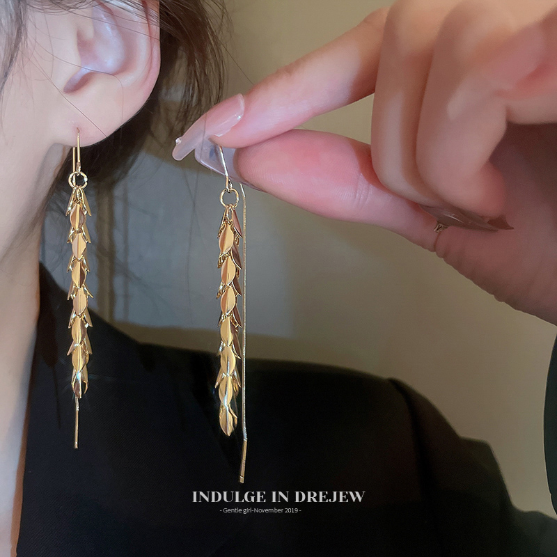 Drejew Earrings 2025 New Arrival Tide Fancy Accessible Luxury Leaves Tassel Ear Hook Hanging Earrings One Women's Fashion