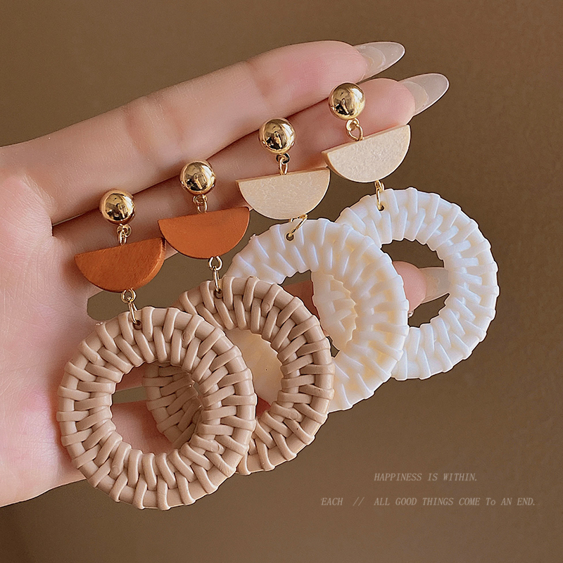Grass Rattan Woven round Studs Girls Fancy Seaside Vacation Style Earrings Niche Style Temperamental Earrings Exaggerated Earrings