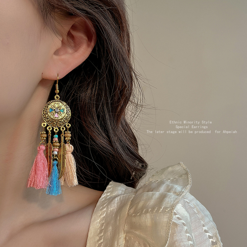 Bohemia Tassel Earrings for Women Fancy Ethnic Style French Style Retro Stud Earrings Special-Interest Design Graceful Earrings