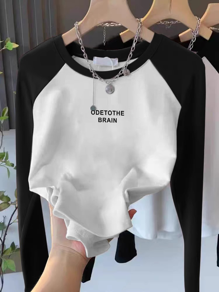 Autumn and Winter New Pure Cotton Contrast Color Raglan Long sleeves Shirt Women clothes Inner wear Bottoming Shirt Slim fit Irregular Short Top