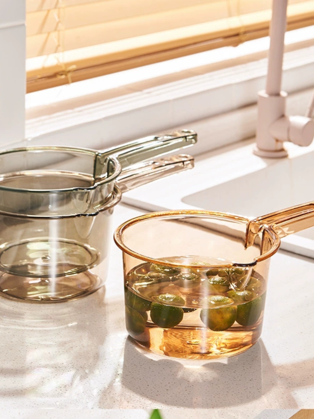 Creative Acrylic Bailer Thickened Long Handle Bailer Kitchen For Home Transparent Water Ladle Baby Bath Scoop Water Ladle