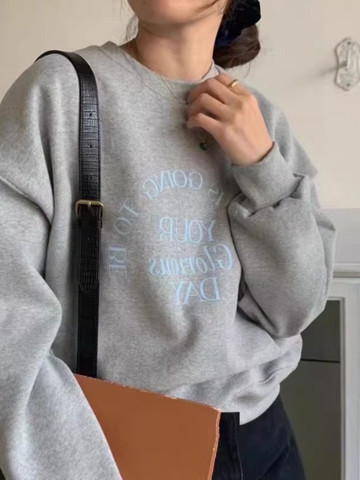 Preppy Style Spring & Fall Stylish Niche Style Letters Print Loose Slimming and All-Matching round Neck Sweatshirt Female Inner Wear Blouse Fashion