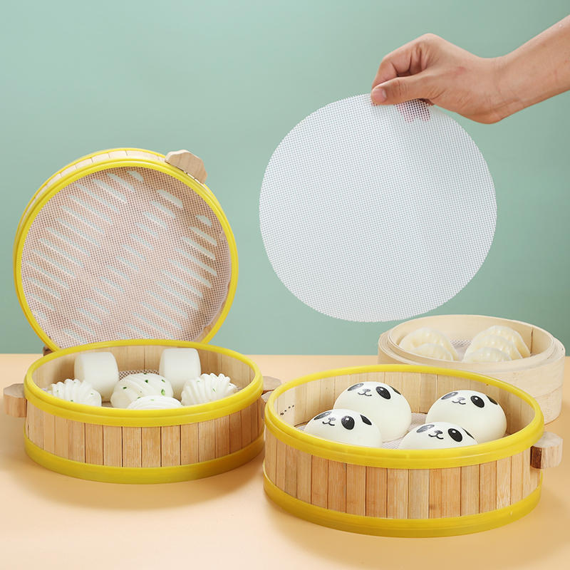 10 Hooks +2 Pieces 32cm Cotton Steamer Mat +1 Piece 24cm Dim Sum Mesh Steamer Mat