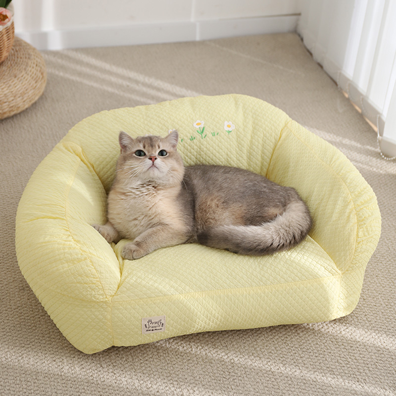 Cat Sleep Nest Clouds Soft Nest into Kittens Breathable Not Stuffy Soft Plaid Deep Sleep Extra Muppet Nest