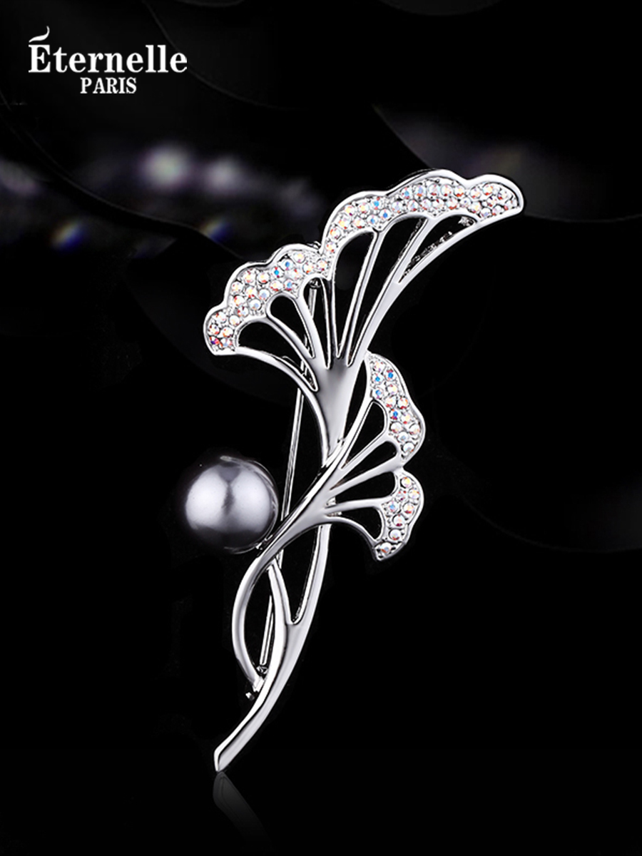 Eternelle Elegant Imitation Pearl 38-Section Brooch